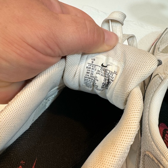 Nike Air Max 90 SIZE 9 EUC - Picture 8 of 8